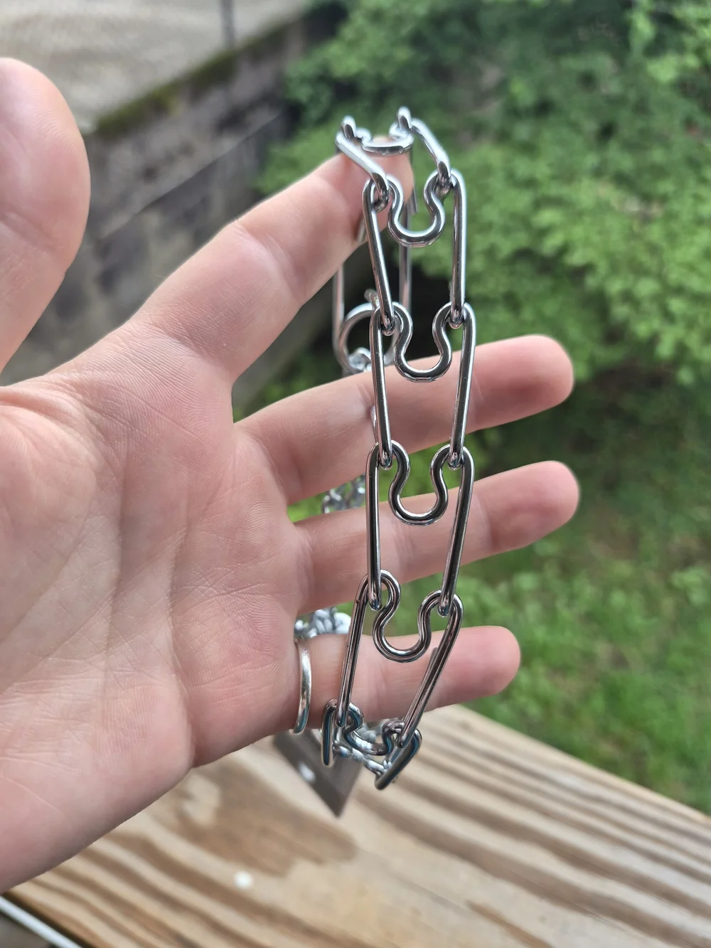 Hamilton metal prong