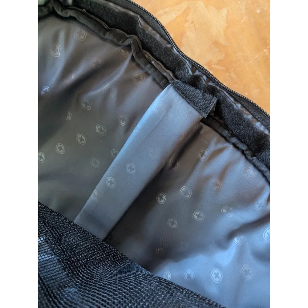 SwissGear pre owned