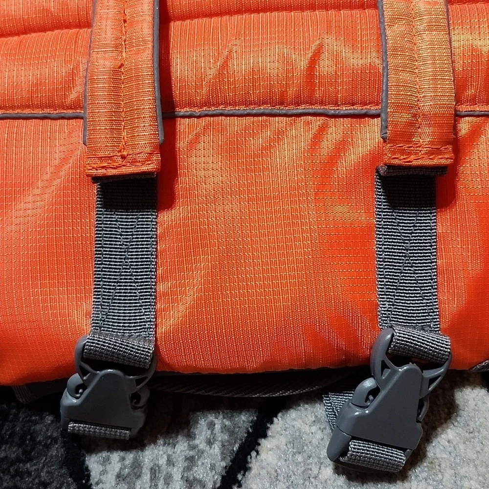 Outward Hound size medium