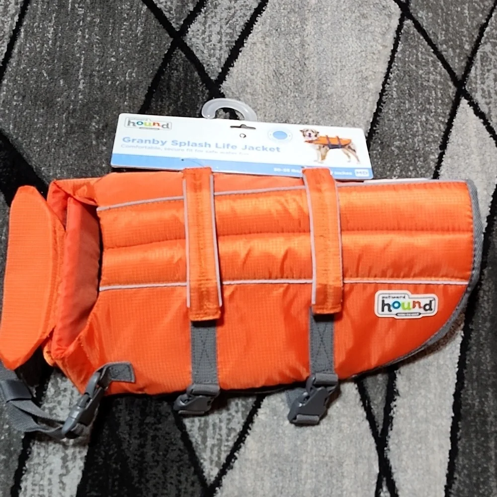 Outward Hound size medium