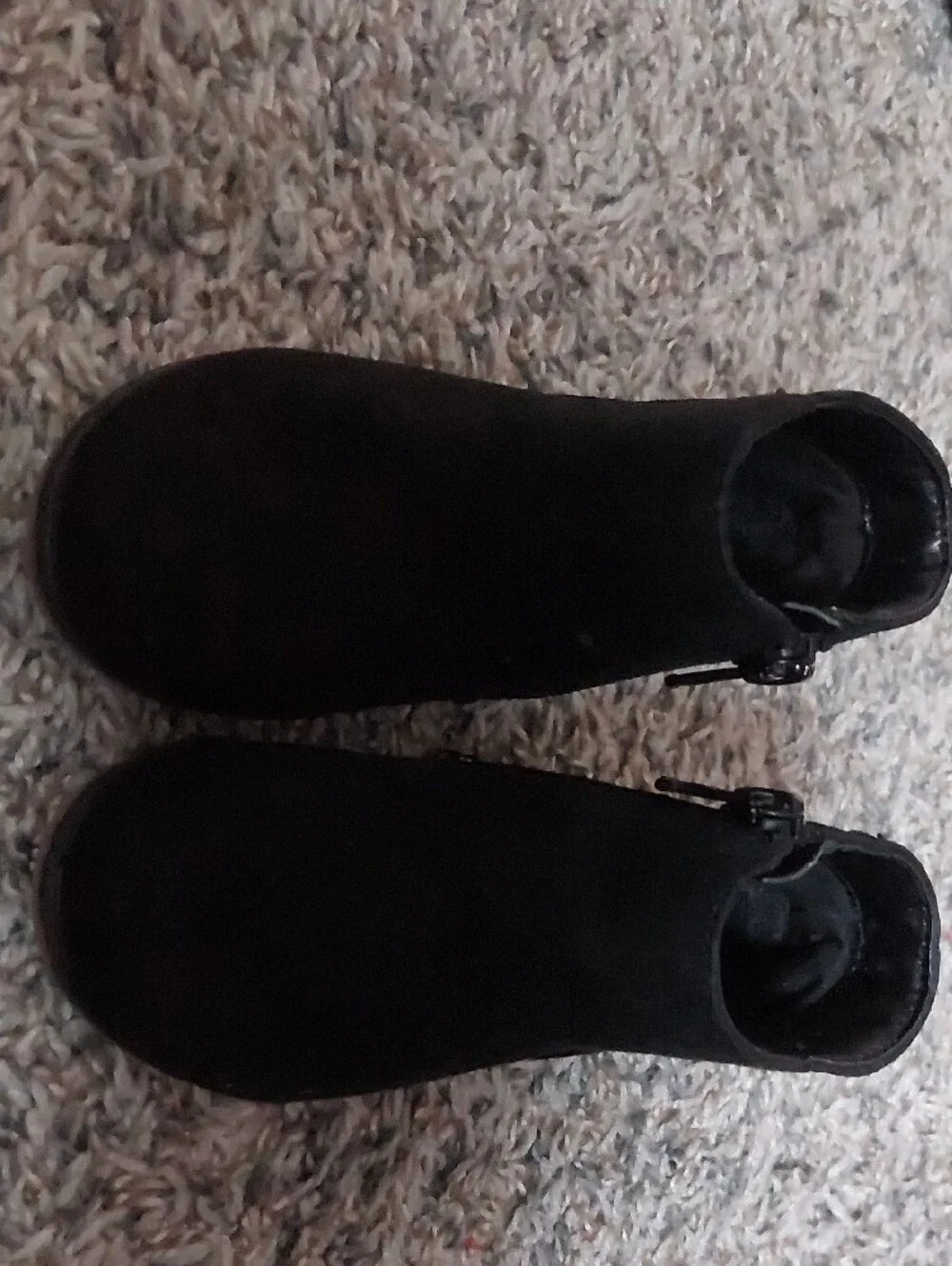 Bundle of 5 Pairs of Baby Shoes