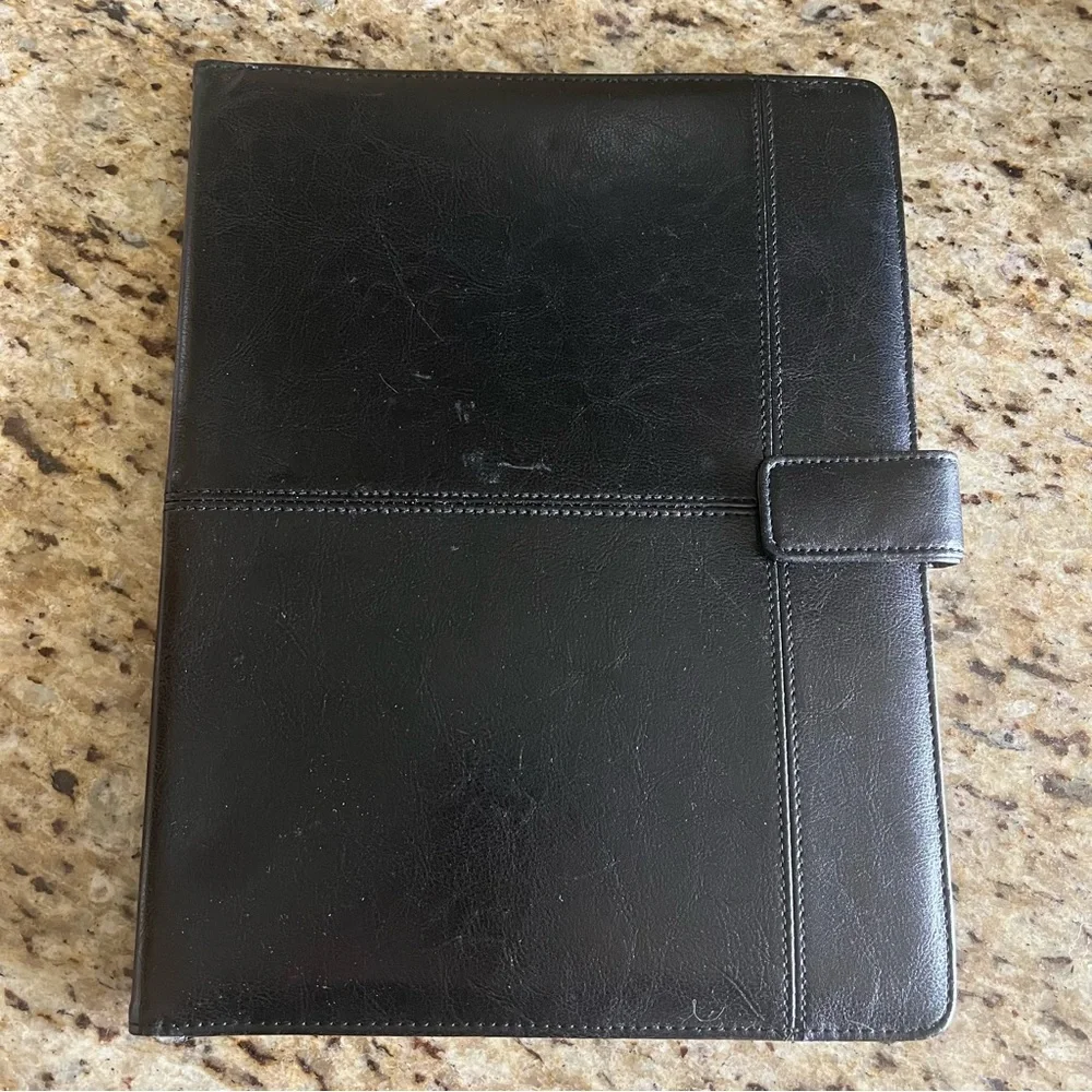 Black Professional Leather Resume Holder with Pockets and Calculator EUC