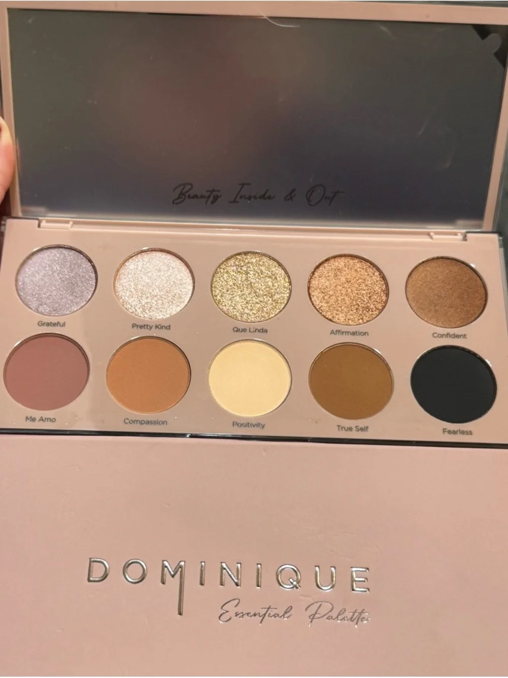 Dominique Essential Shimmer‎ and Matte Eyeshadow Palette