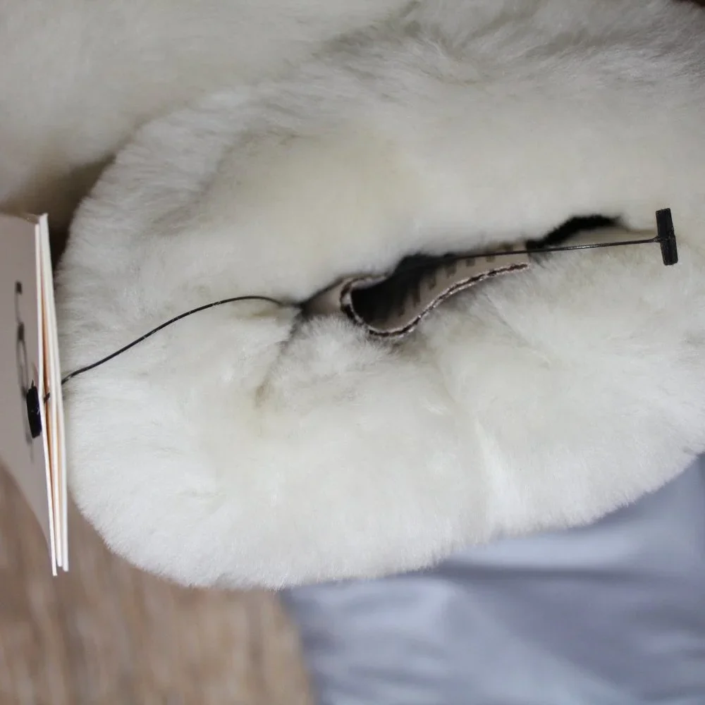 UGG embrace brisk