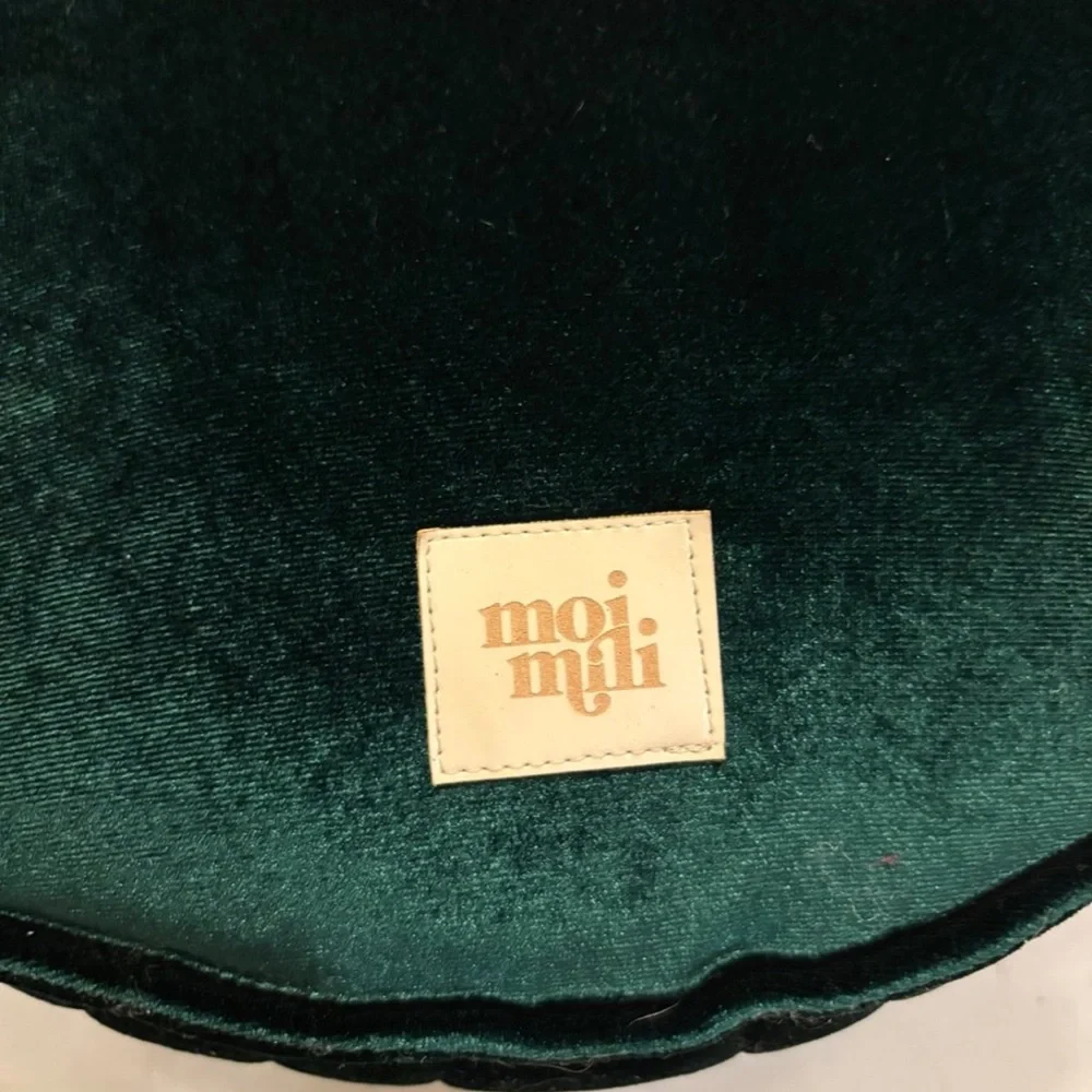 Moi Mili Velvet “Emerald Pearl” Shell Pillow