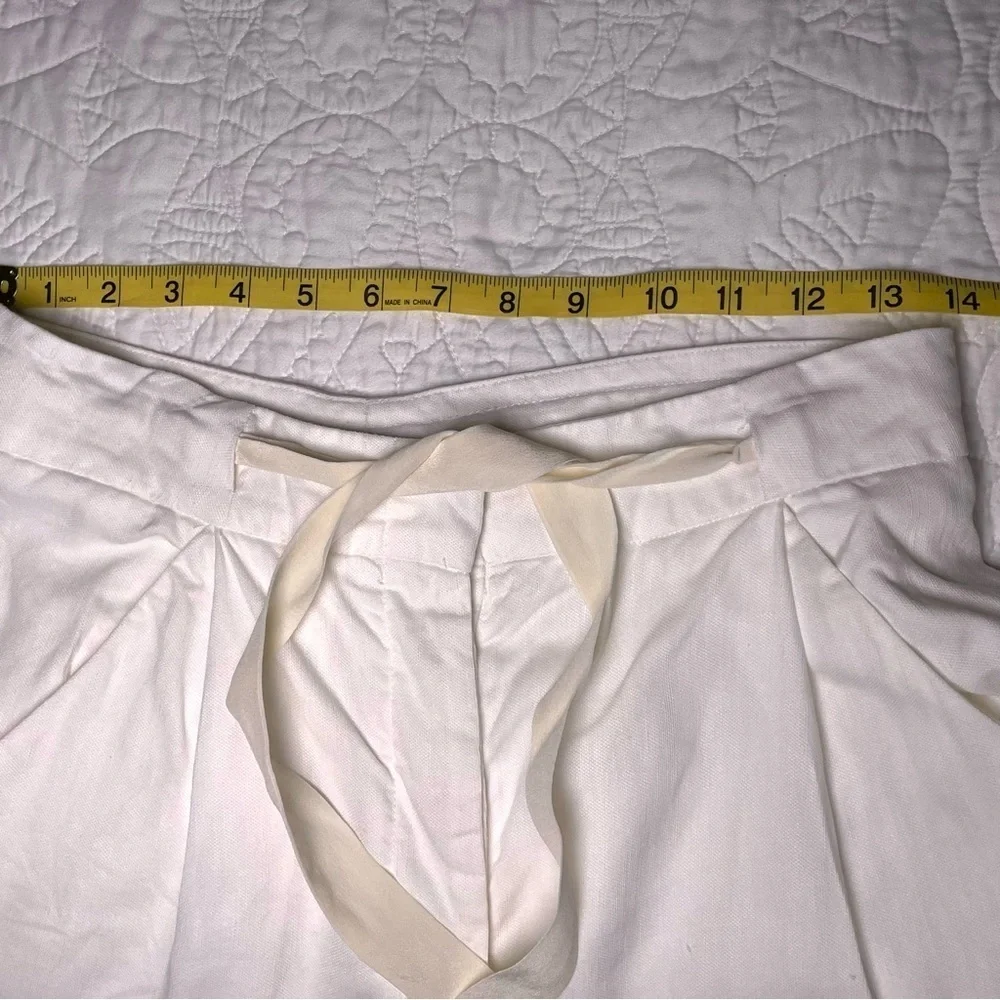 Aritzia Wilfred Allant Pleated Cuffed Trousers Women’s Size 8 Ivory White