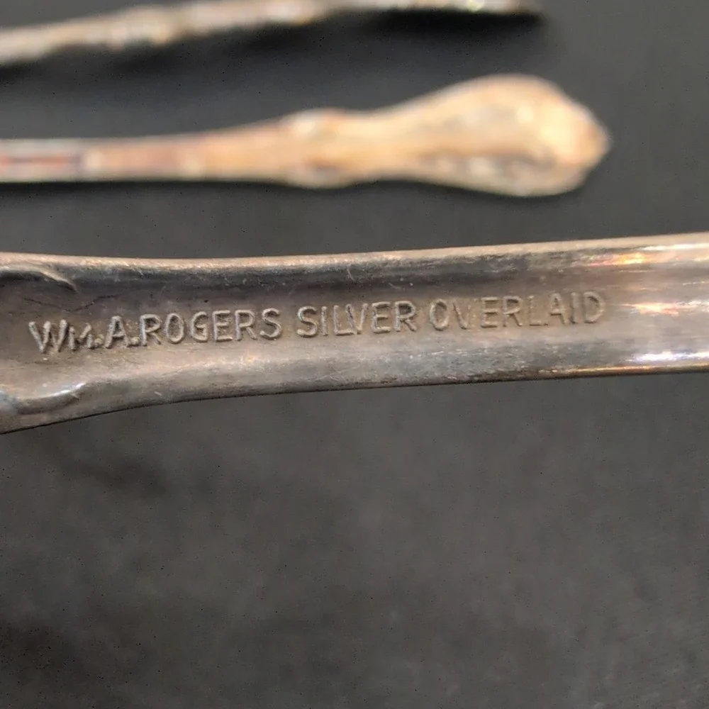 Wm. A. Rogers decorative comprised scrolled