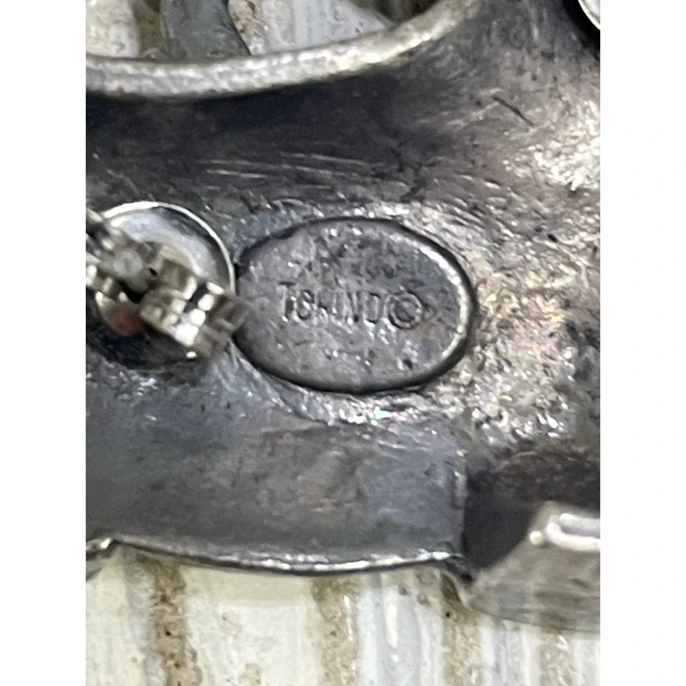The Unbranded Brand vintage tokind