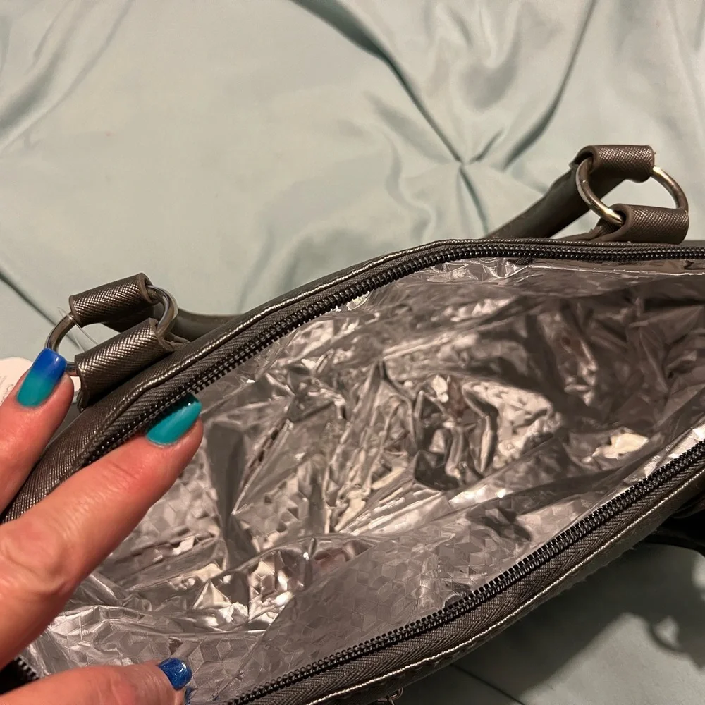 Primewear Inc insulated wine