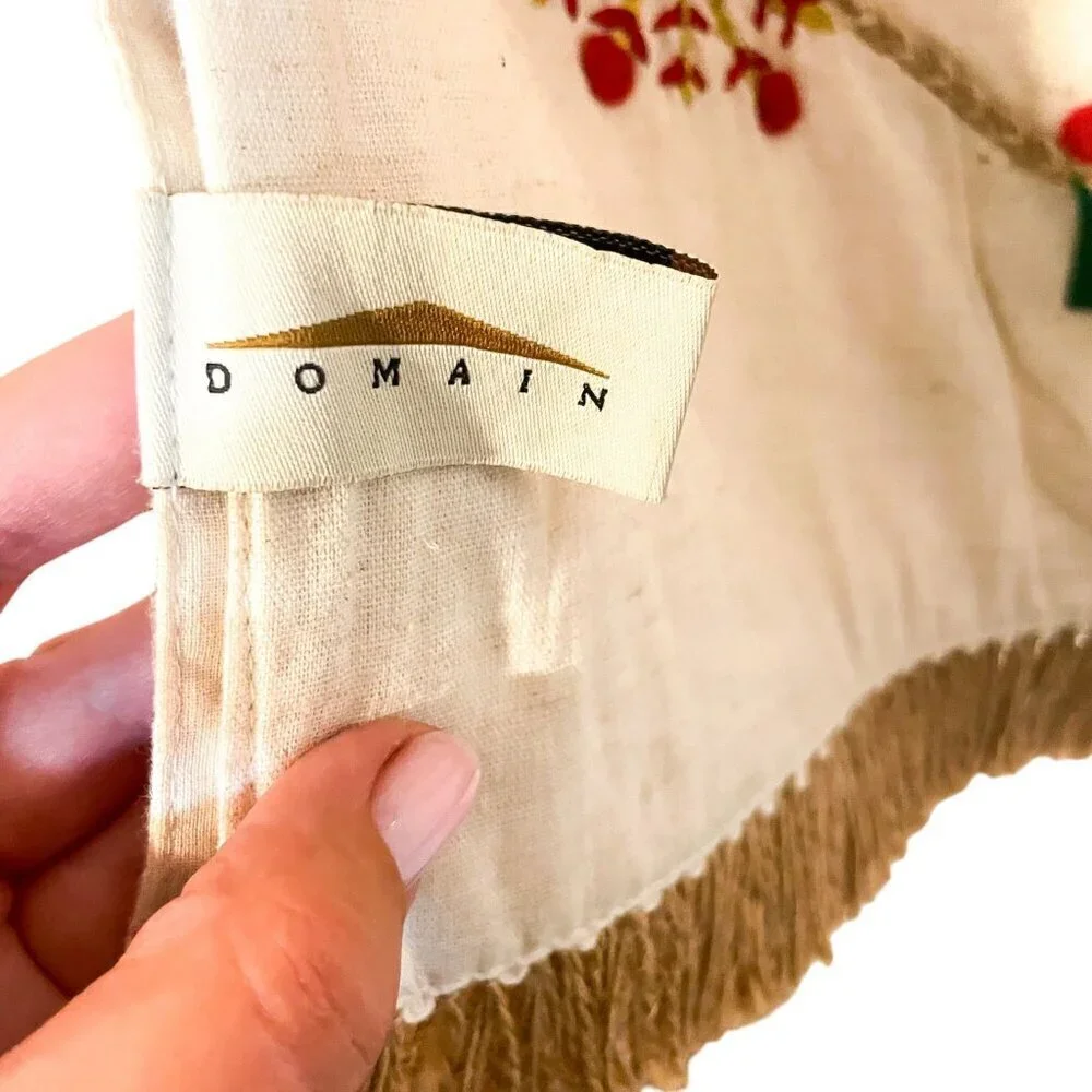 Domain table decor perfect