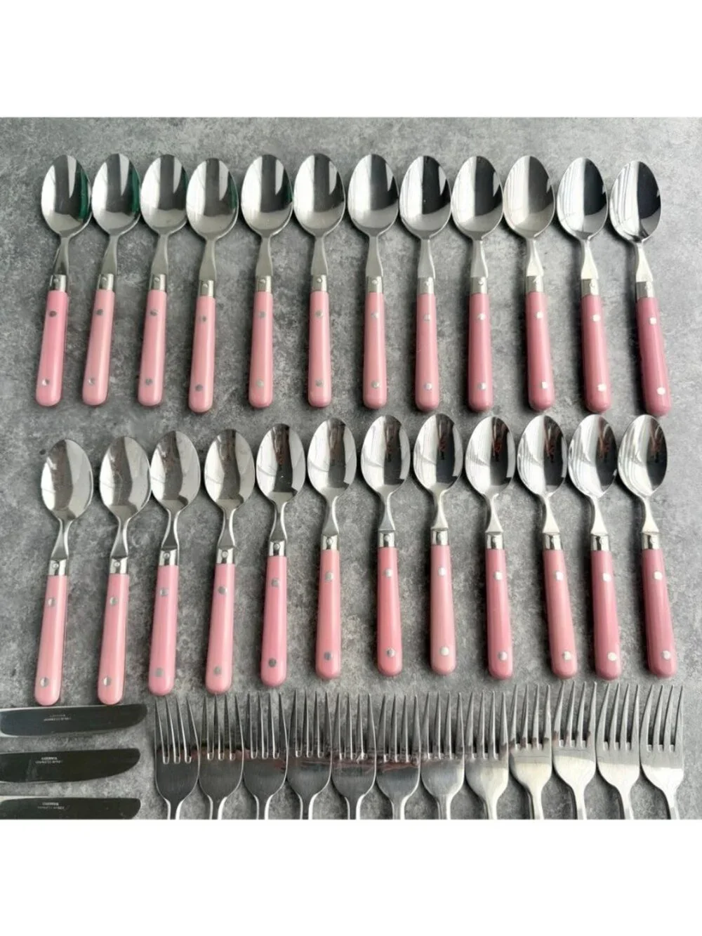 International watermarks knives this