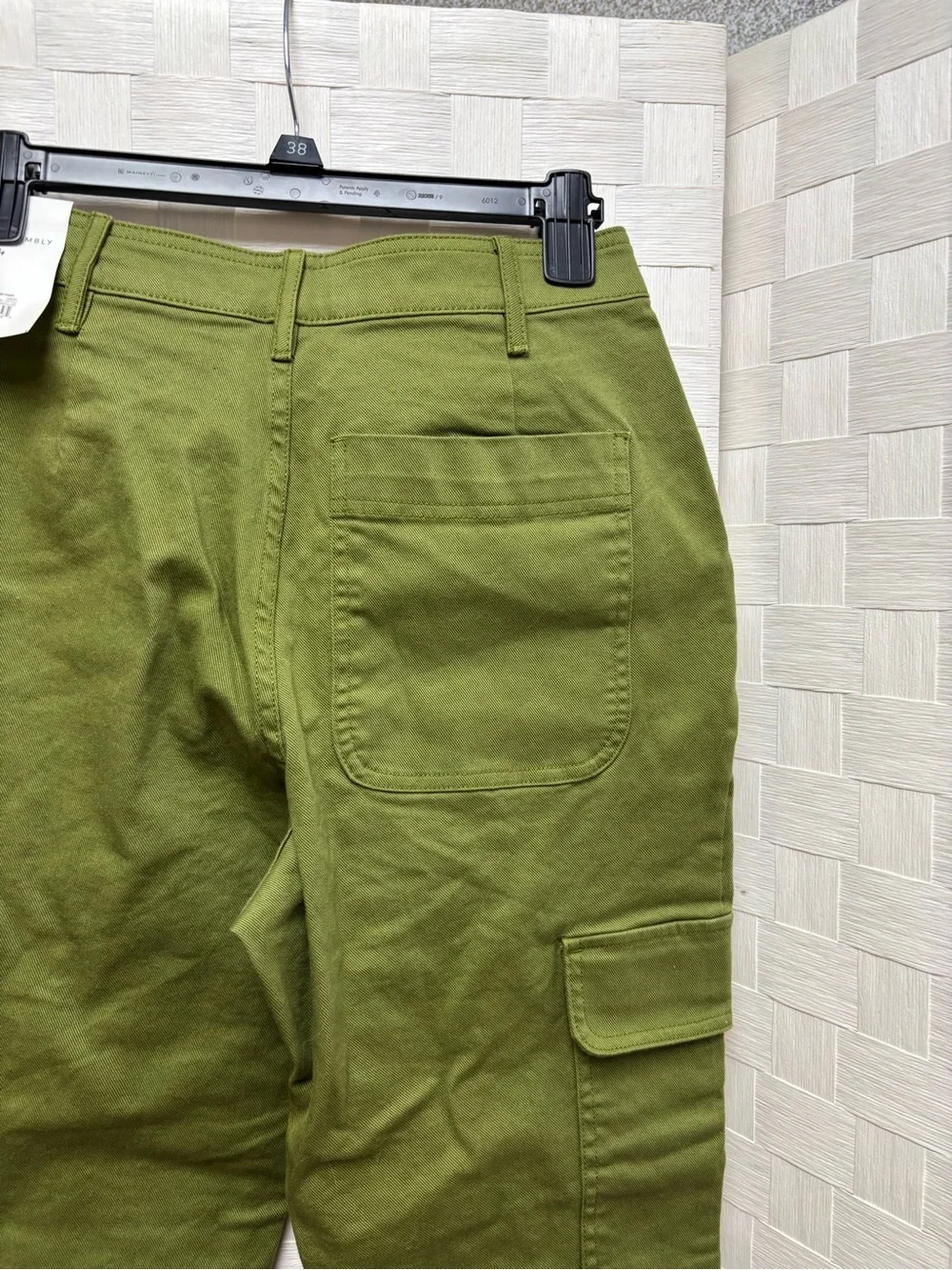 Free Assembly durable olive