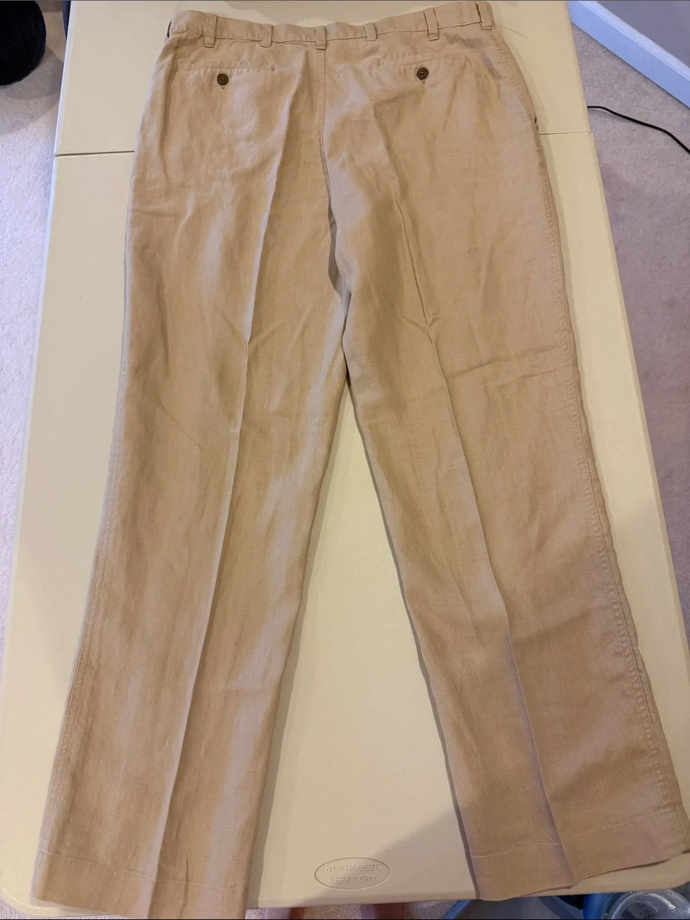 Jos A Bank Men's Linen Blend Chino Pants in Khaki
