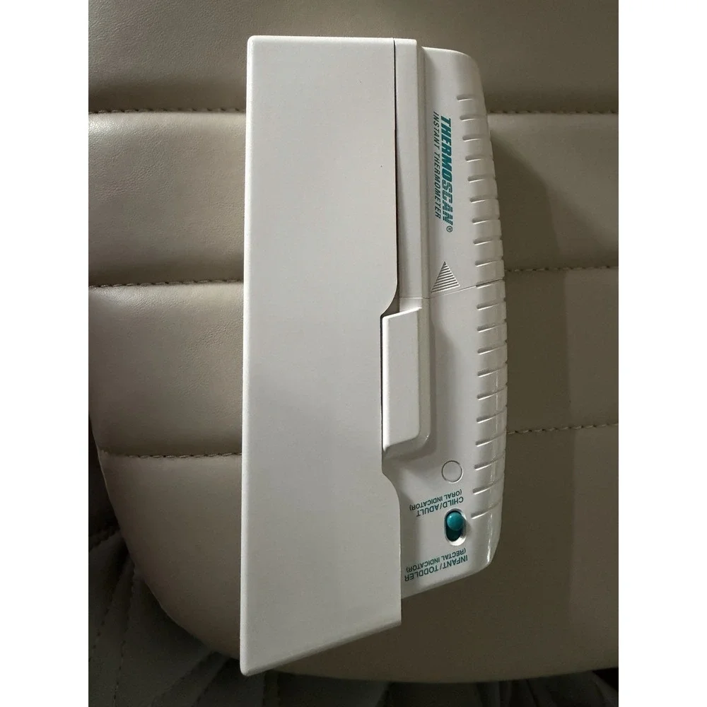 Braun HM-2 Thermoscan Instant Thermometer Child Or Adult White New