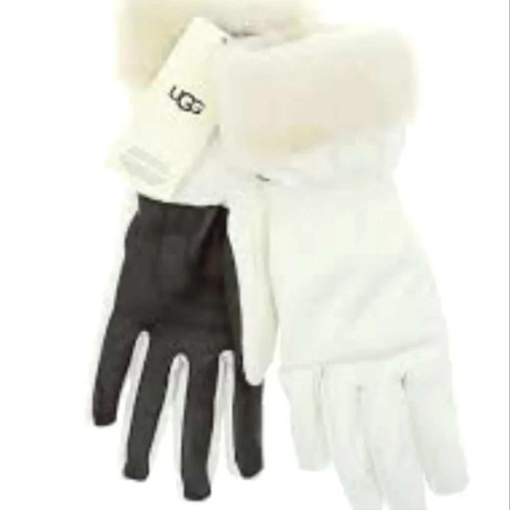 Ugg All‎ Weather Touchscreen Gloves- White