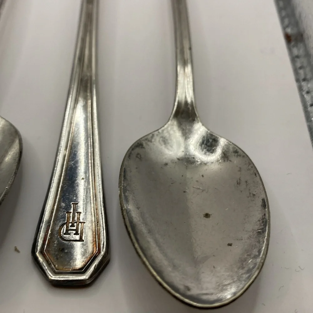 International Silver Co silver plated ice tea spoons set of 8 need polishing VTG