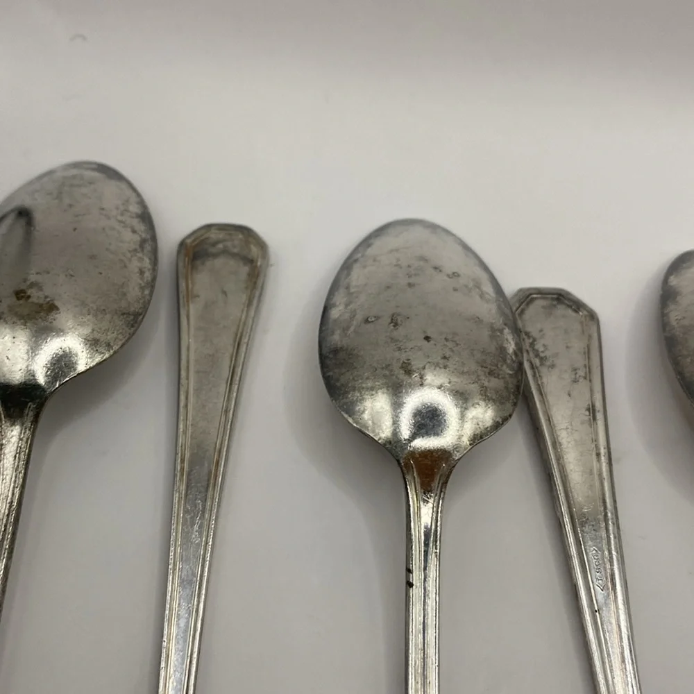 International Silver Co silver plated ice tea spoons set of 8 need polishing VTG