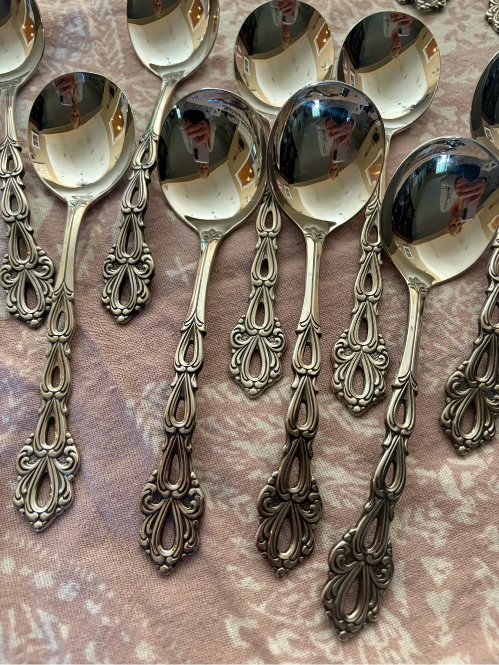Oneida gorgeous spoons