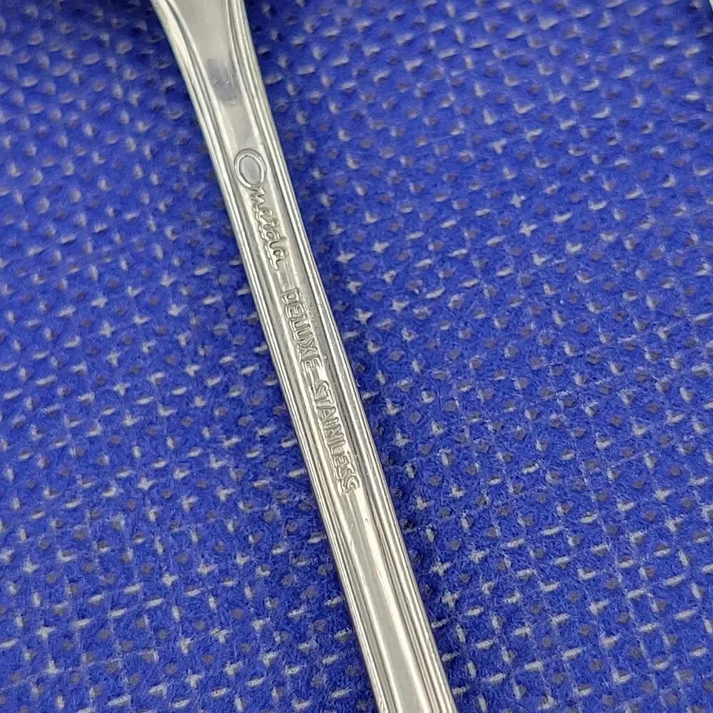 Oneida elegance forks