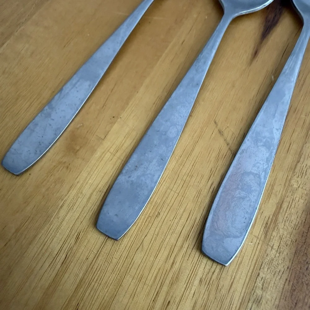 The Unbranded Brand inches approximately length
