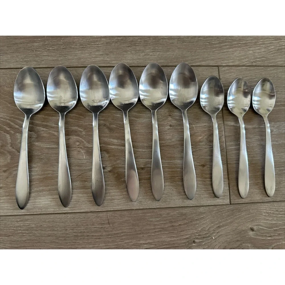 Oneida‎ Trista Luann Jennifer Mooncrest 9 Spoons Stainless Flatware