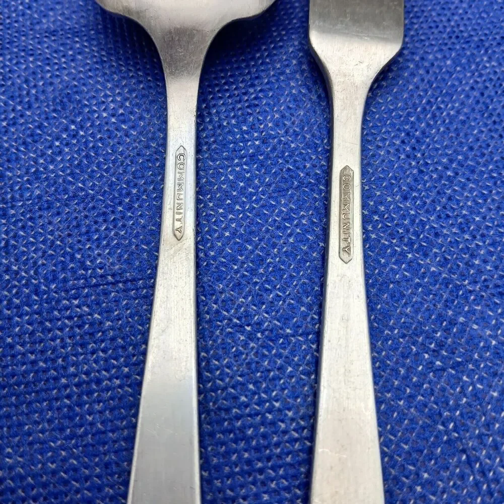 Oneida Community Coronation 1936 Set Sugar Spoon & Butter Knife Silverplate