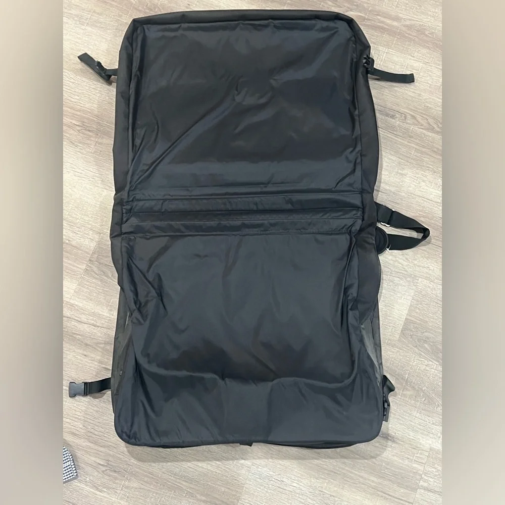 Samsonite sleek durable