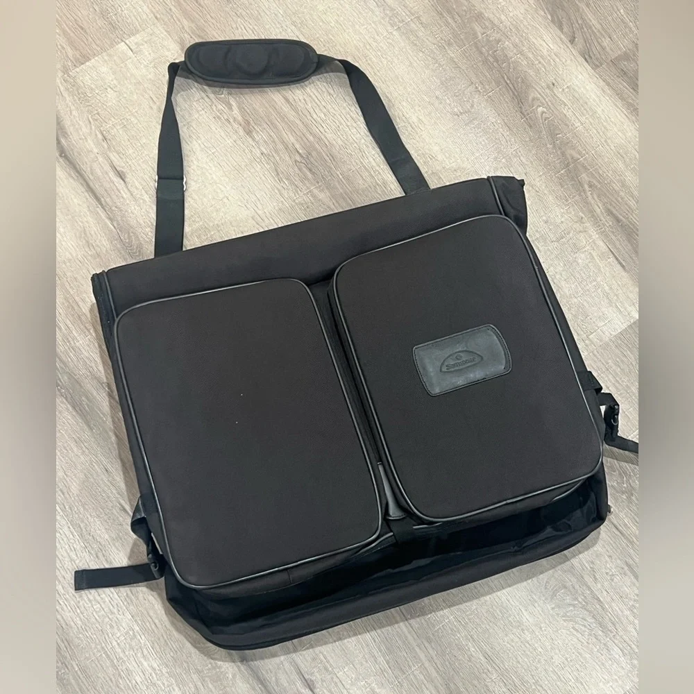 Samsonite sleek durable
