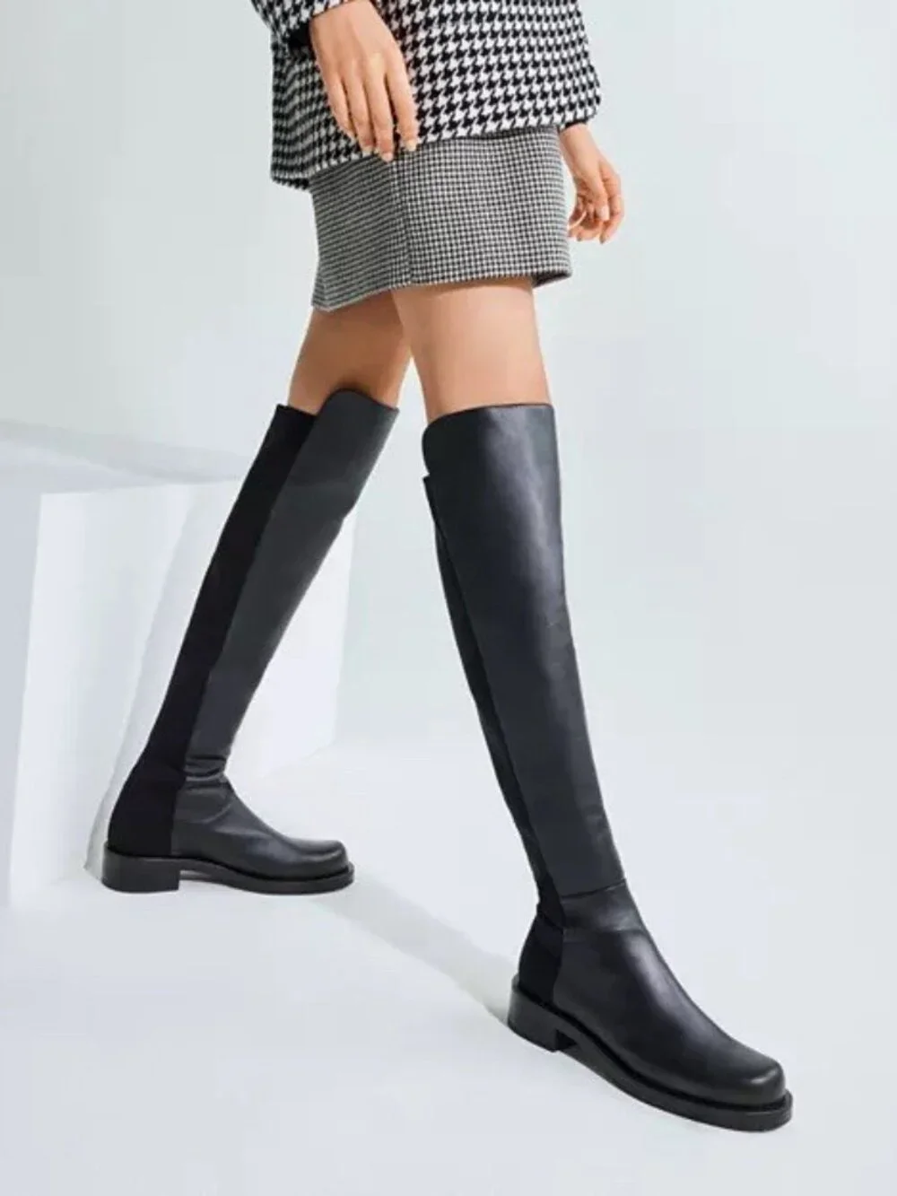 Stuart Weitzman extends womens leather