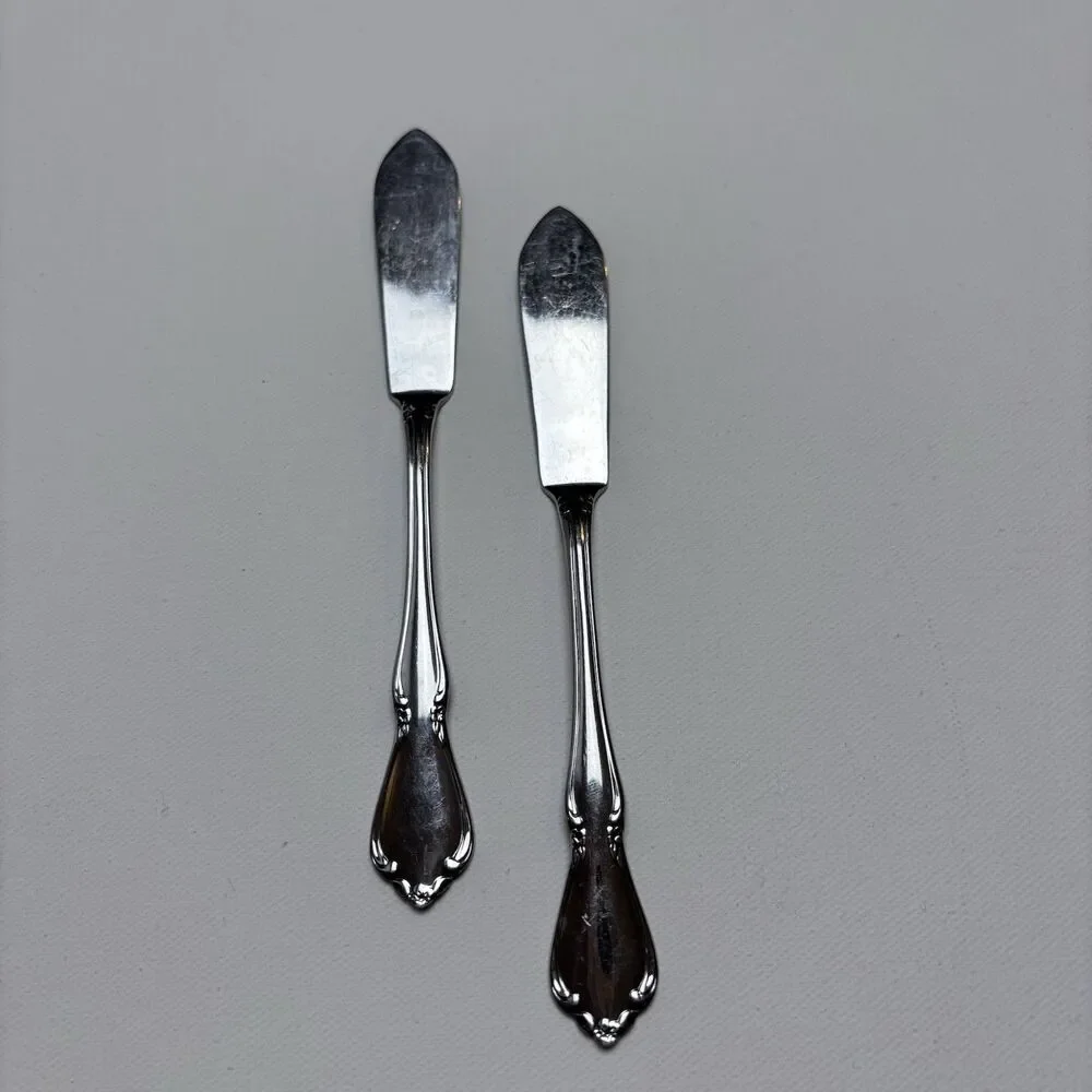 VTG Oneidacraft Deluxe Chateau Stainless Flatware Flat Handle Butter Knife Set 2