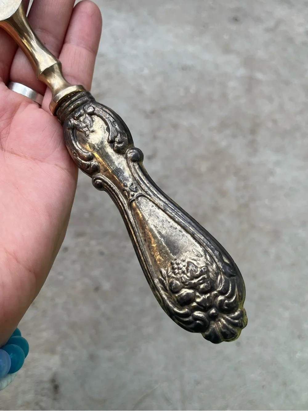 Vintage elegant gold