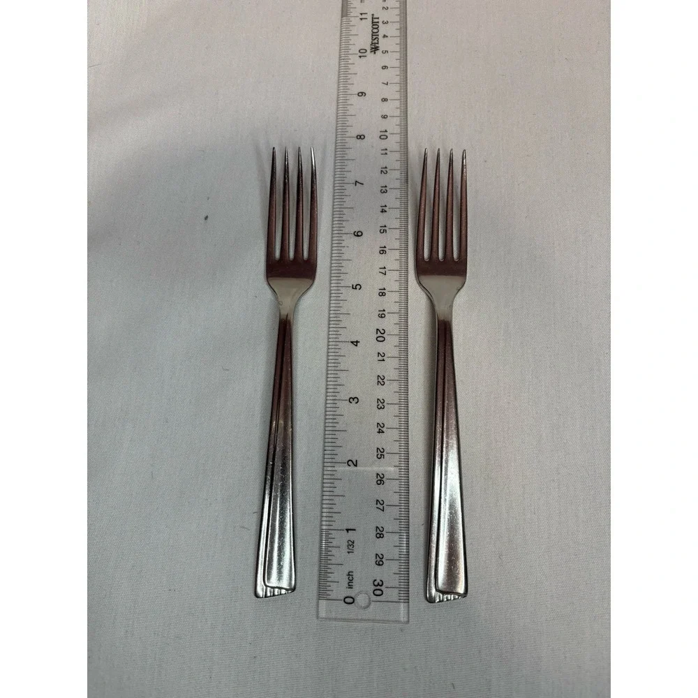 WM Rogers Stainless Steel‎ Forks Set of 2 Silver Solid Handle