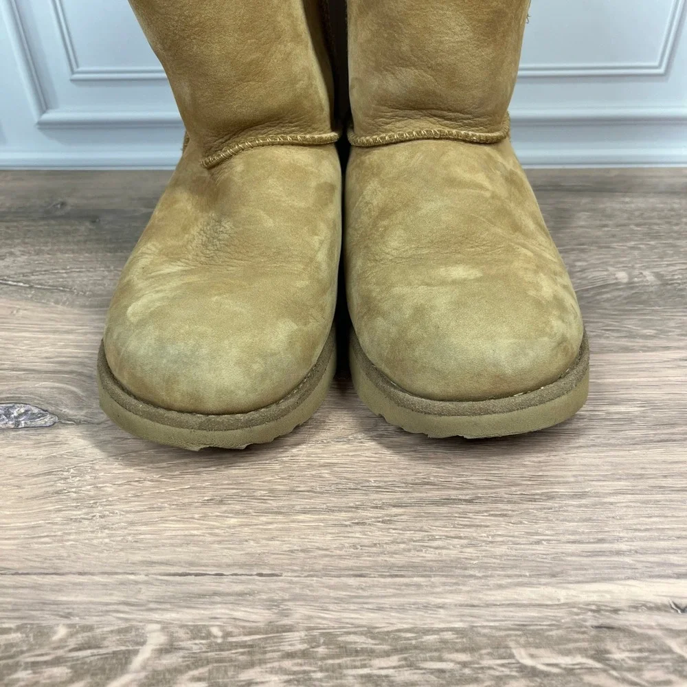 UGG classic short