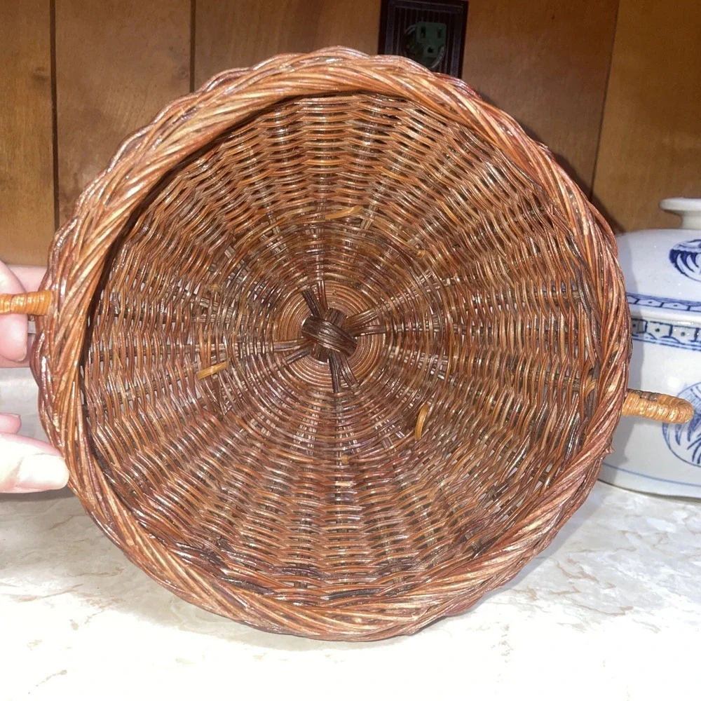 Vintage‎ Footed Wicker Basket With Two Handles