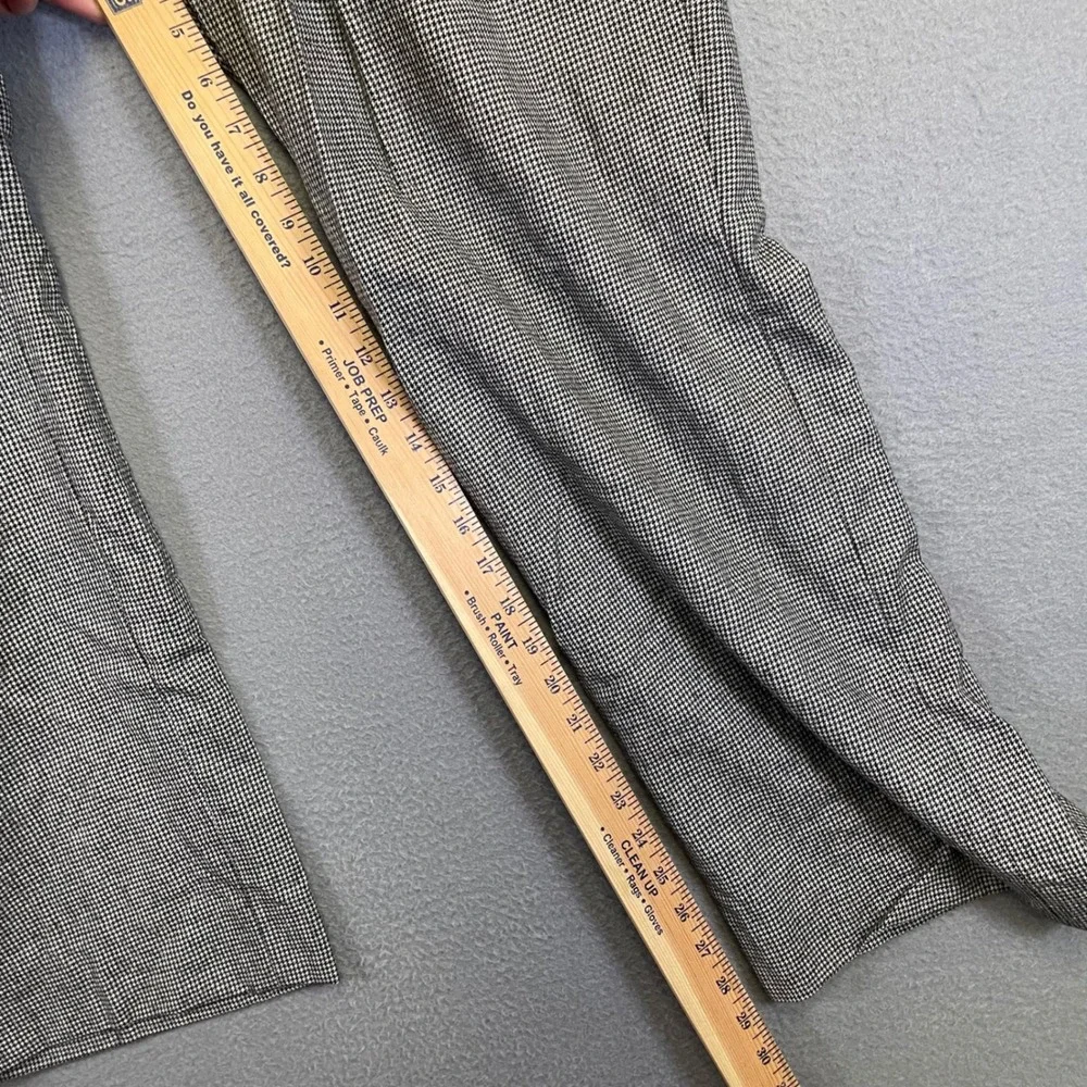 Barry I. Bricken measurements waist