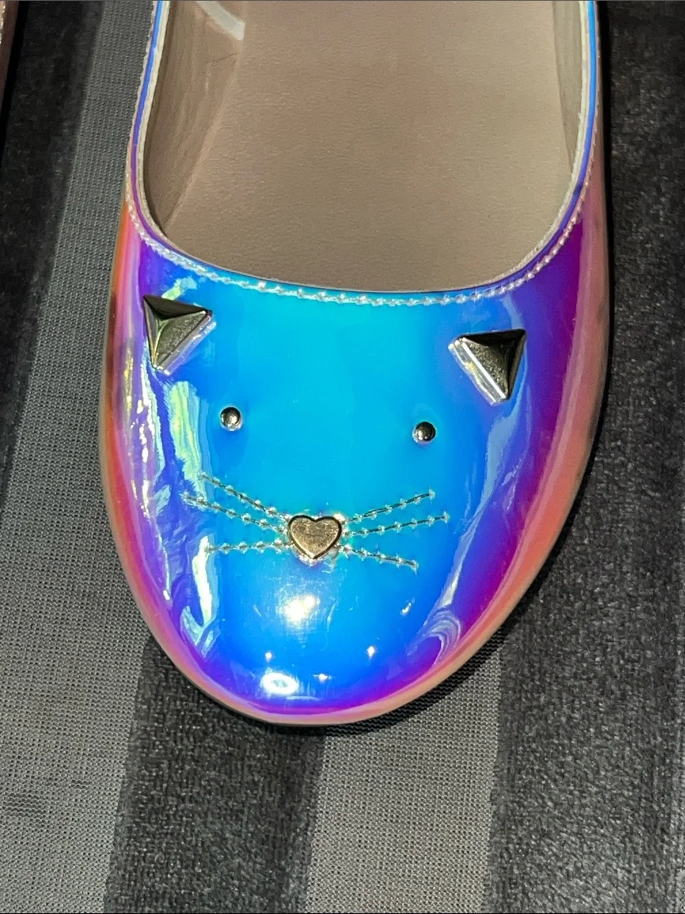 N/A lightly worn