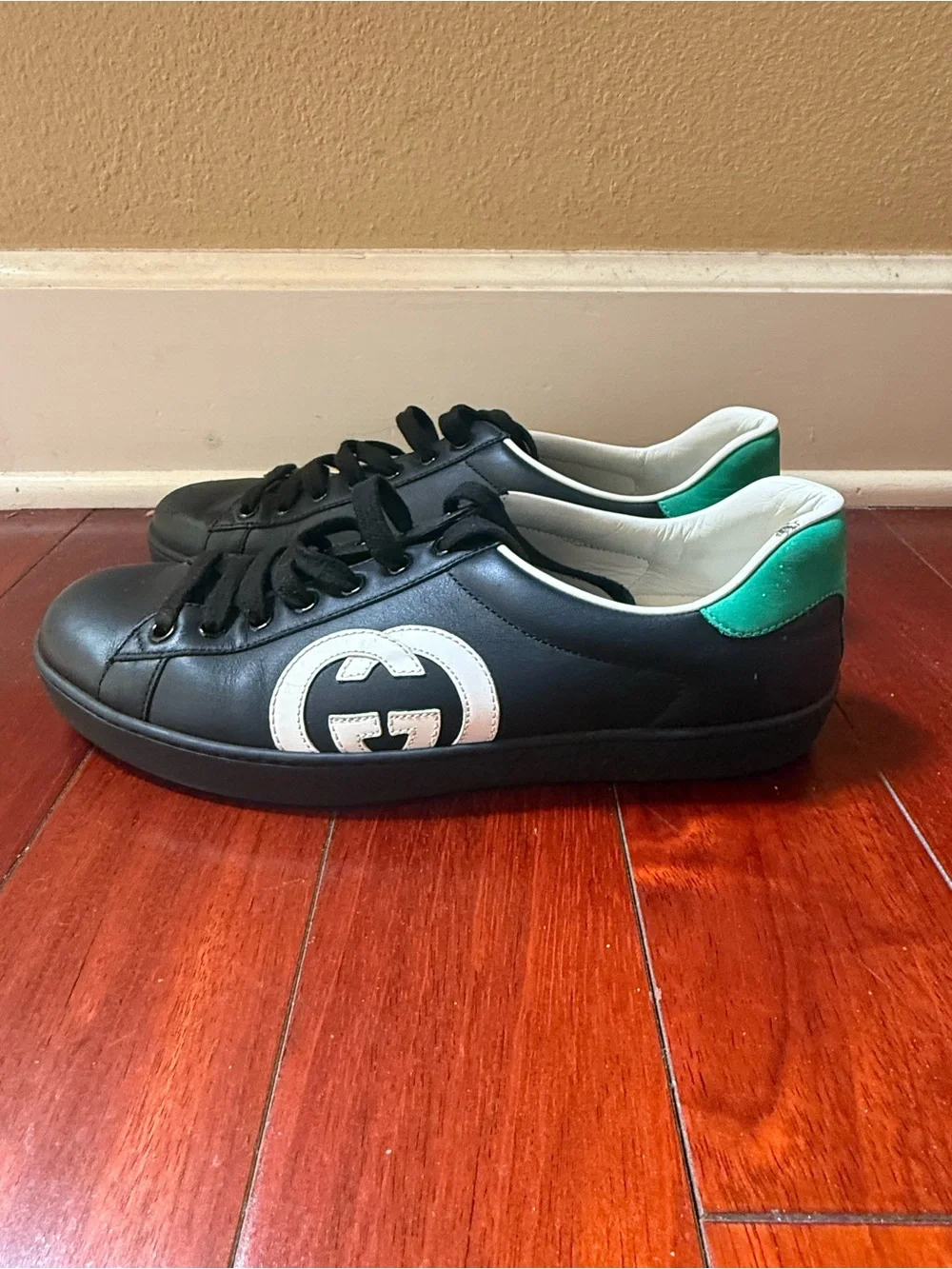 Gucci low top