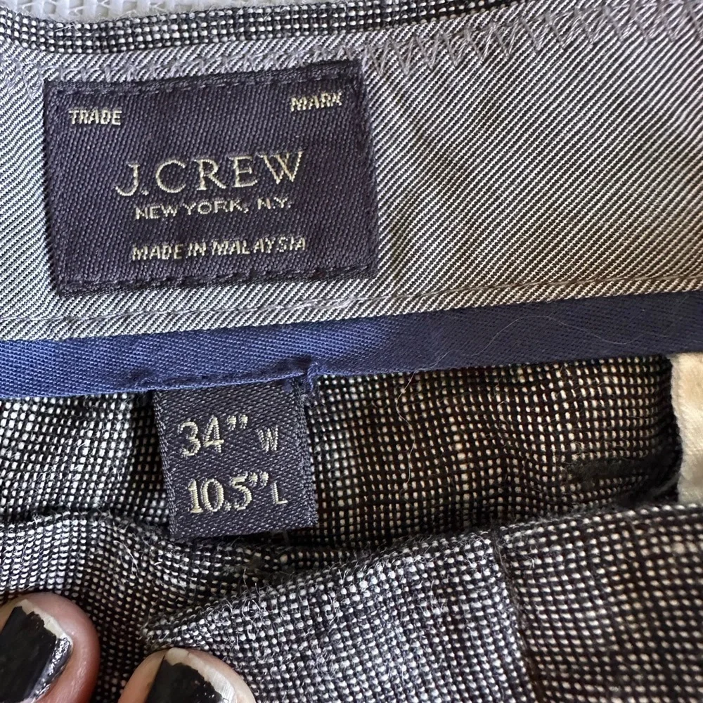 NEW J CREW Men's Gray Shorts 34