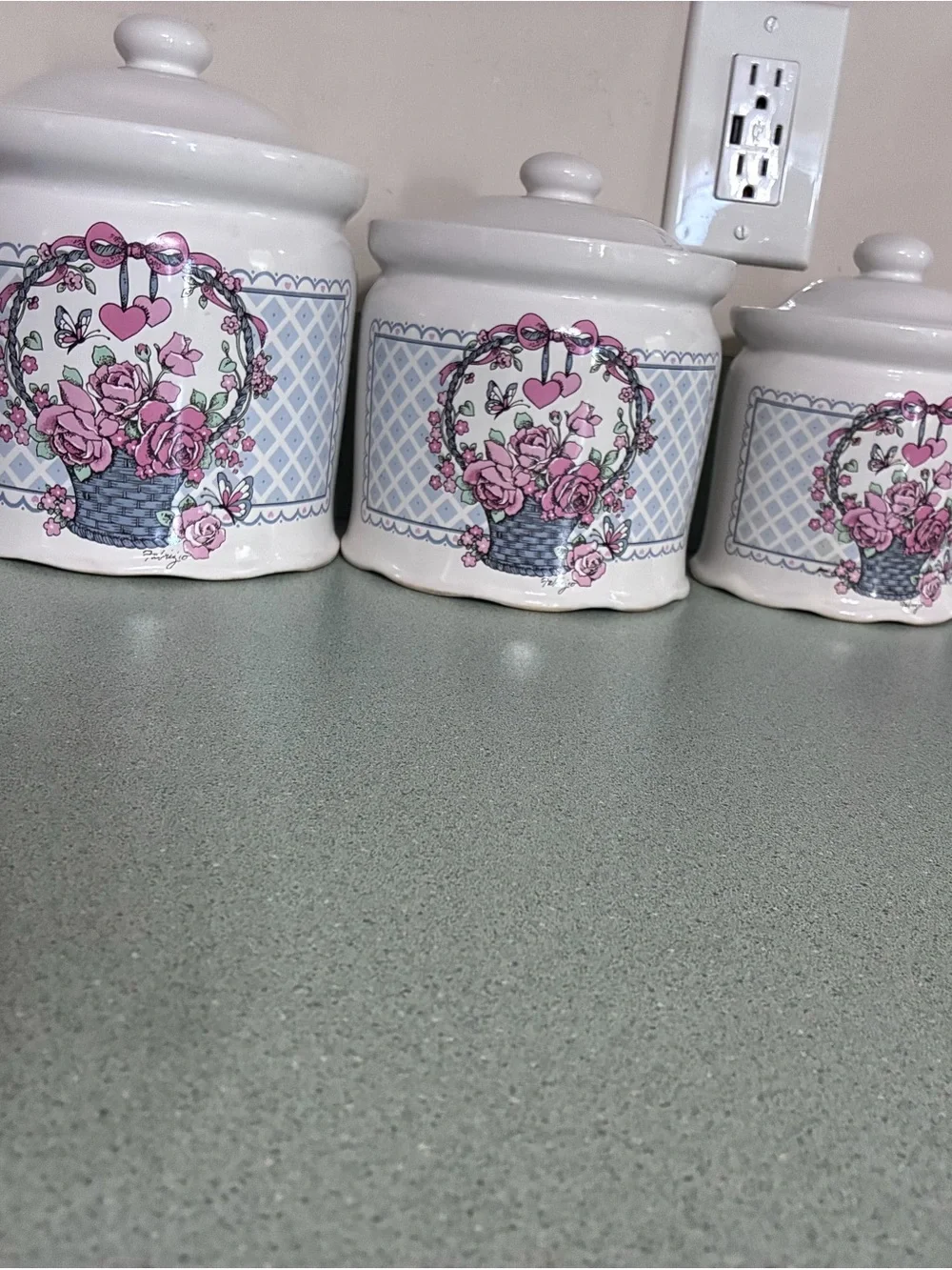 Vintage Veranda Hearts & Roses 4 Pc Ceramic Canister Set Cottagecore