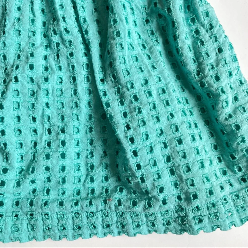 GAP teal water