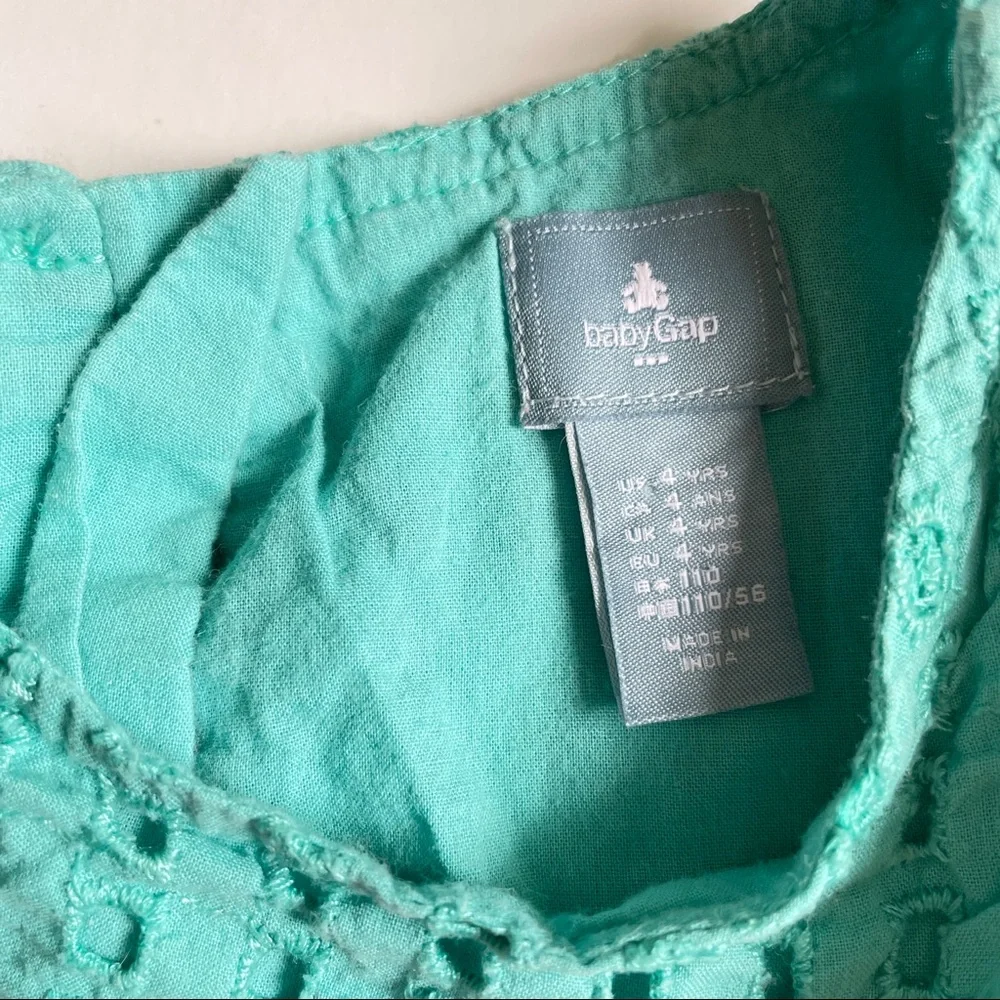 GAP teal water