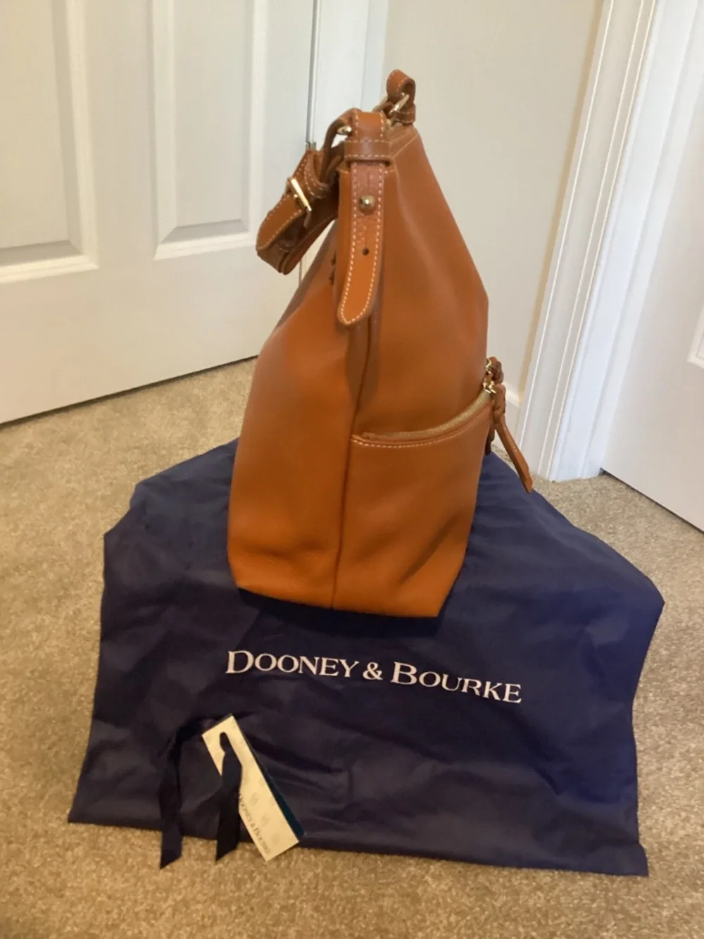 Dooney & Bourke leather size