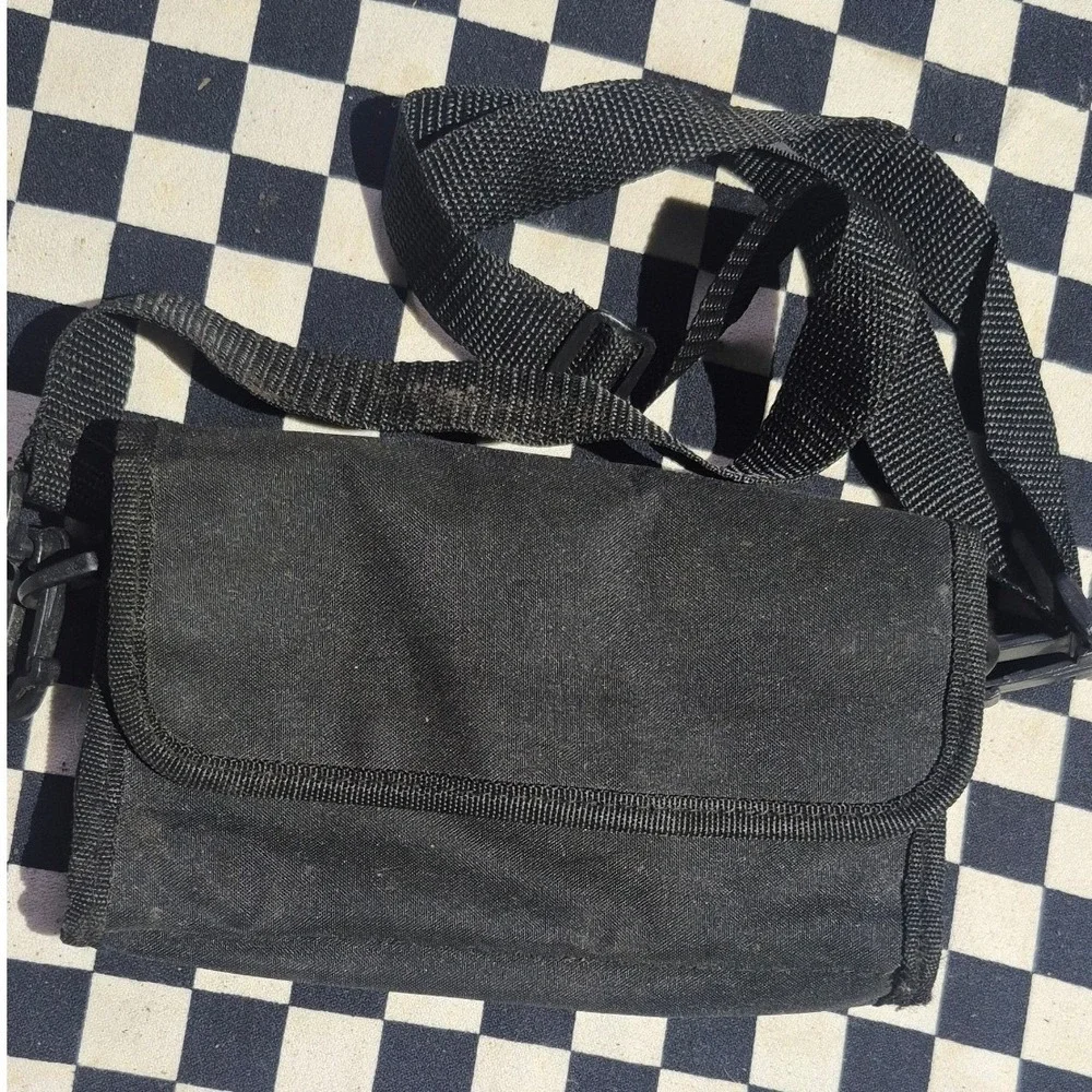 Tan-Sac Sport Black Nylon Crossbody Travel Bag Organizer Utility‎ Pouch T6
