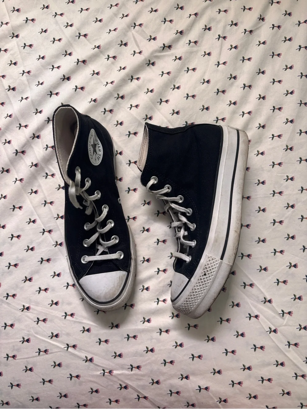 Converse Black High-Top Kids Sneakers with White Trim