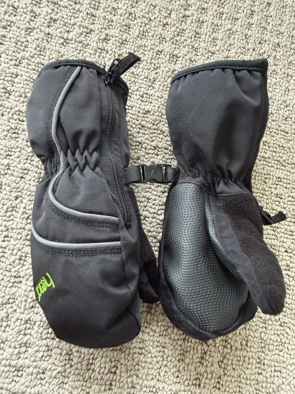 Head insulated mittens