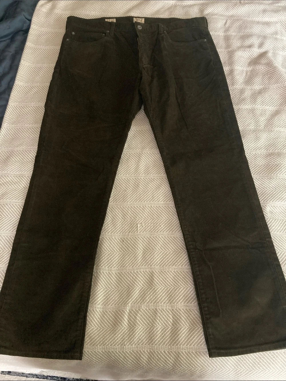 J Crew Men's Deep Olive Green Corduroy Pants