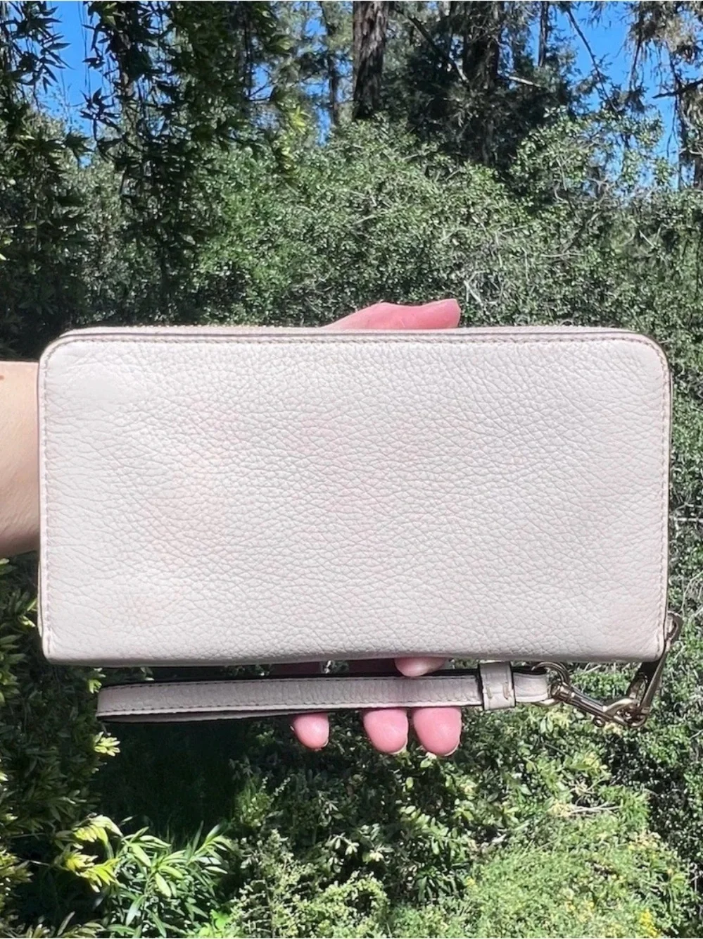 Coach accordion zip