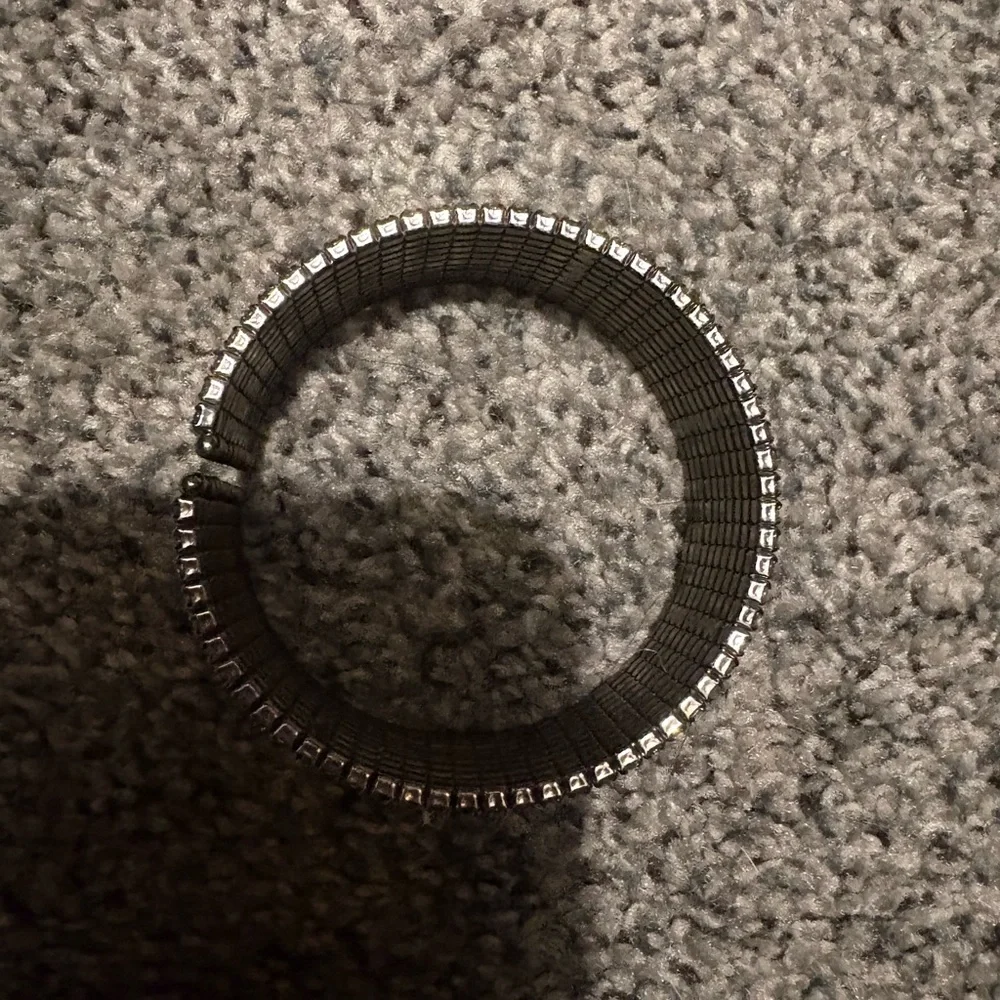 N/A elegant silver