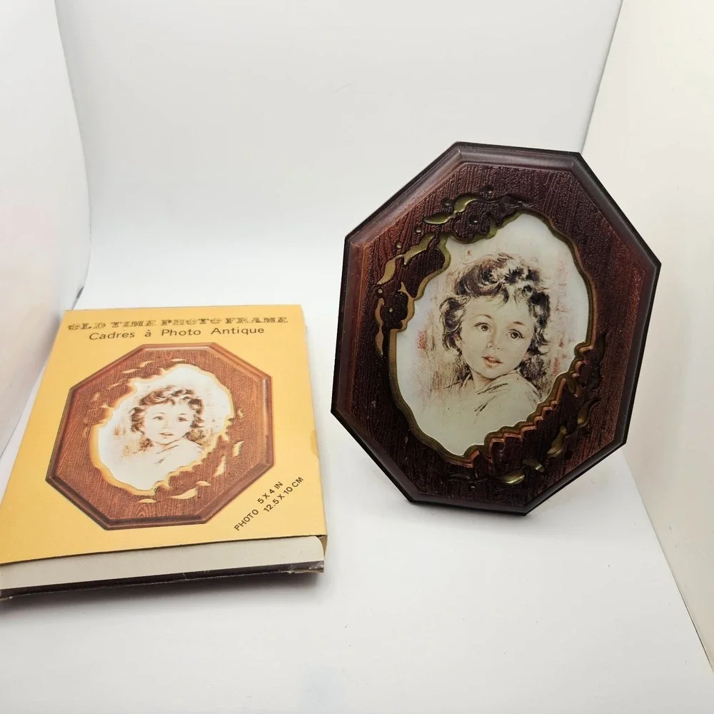 Vintage Old Time Photo Frame 5x4 Antique Style Hong Kong Faux Wood Desktop Frame
