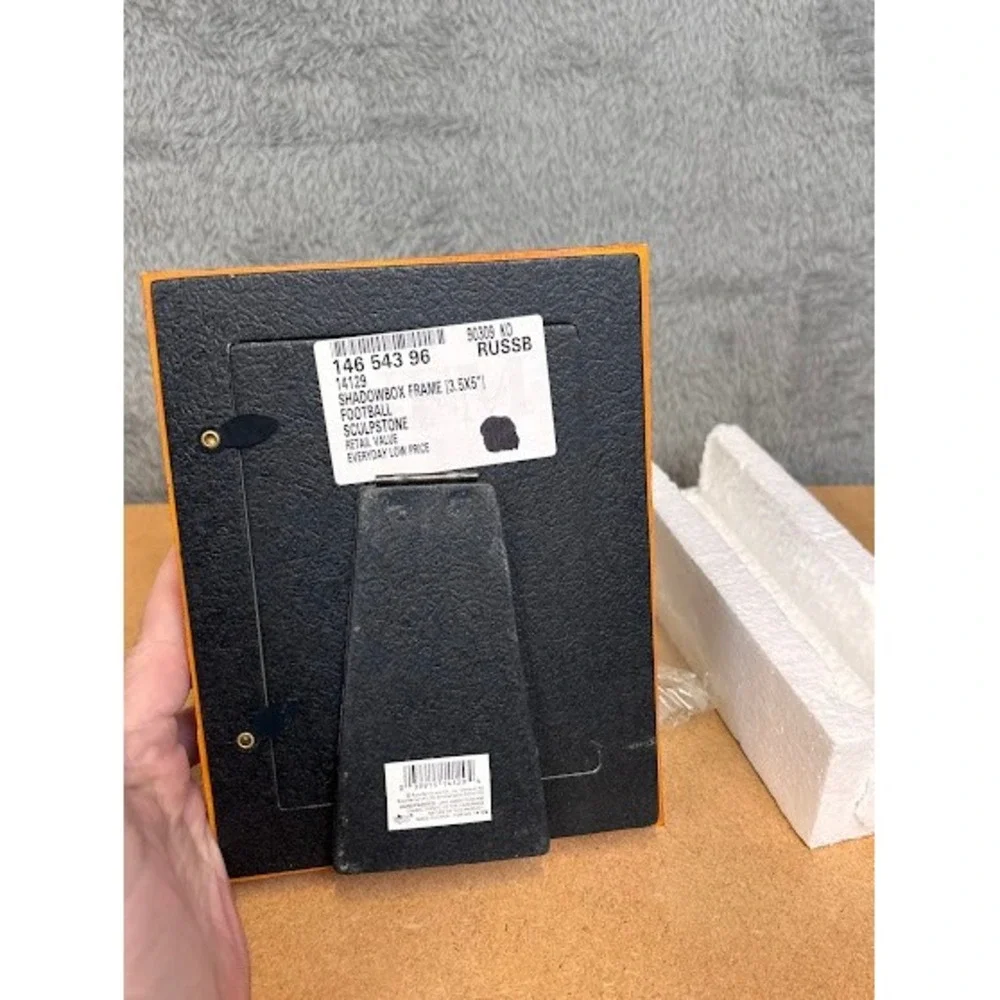 Russ Berrie tabletop photograph item